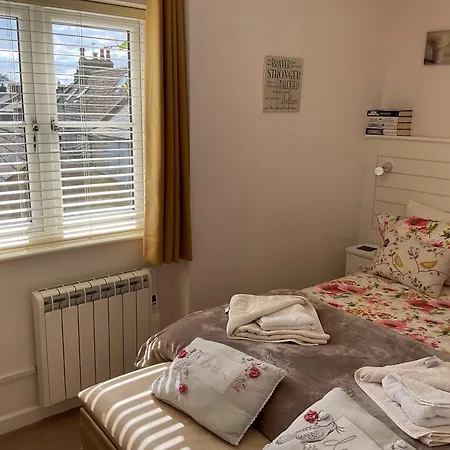 Captivating 2-bed In 度假居 *